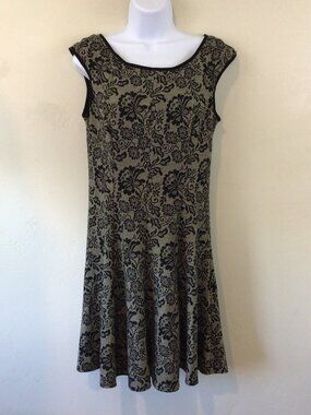 Maggy London Floral Print Black & Tan Short Sleeve Tailored Knee Length Dress